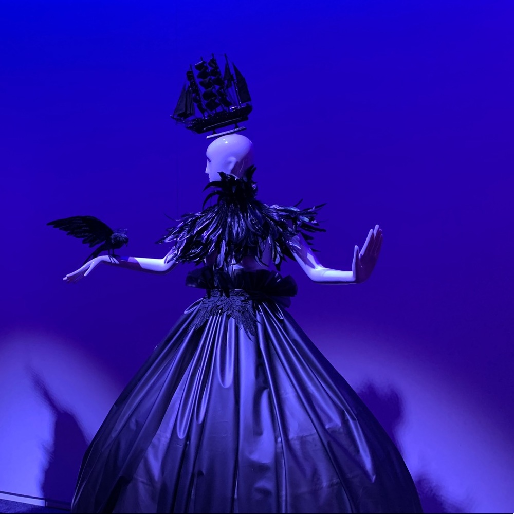 Meet your Posher, Elena